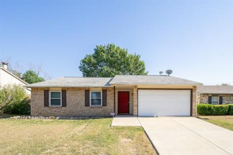 1004 Fort Worth Street Mansfield TX 76063