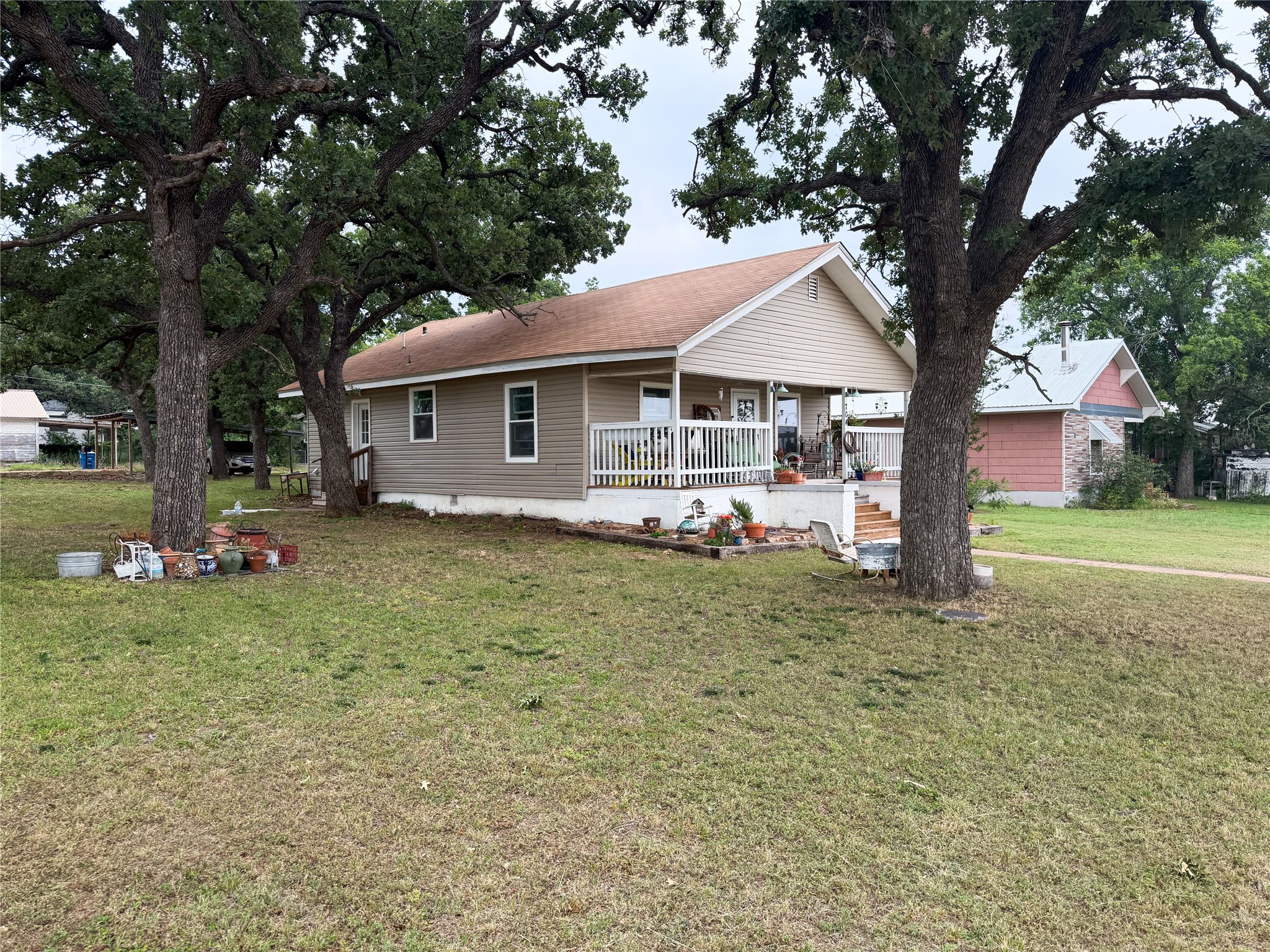 704 E 20th Street Cisco TX 76437
