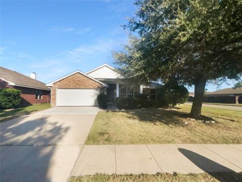 414 Creekwood Court Forney TX 75126