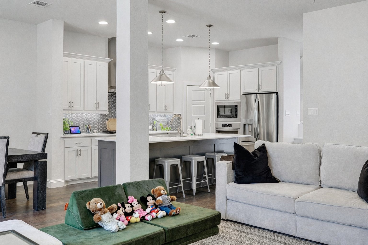 648 Aspen Valley Lane Dallas TX 75208