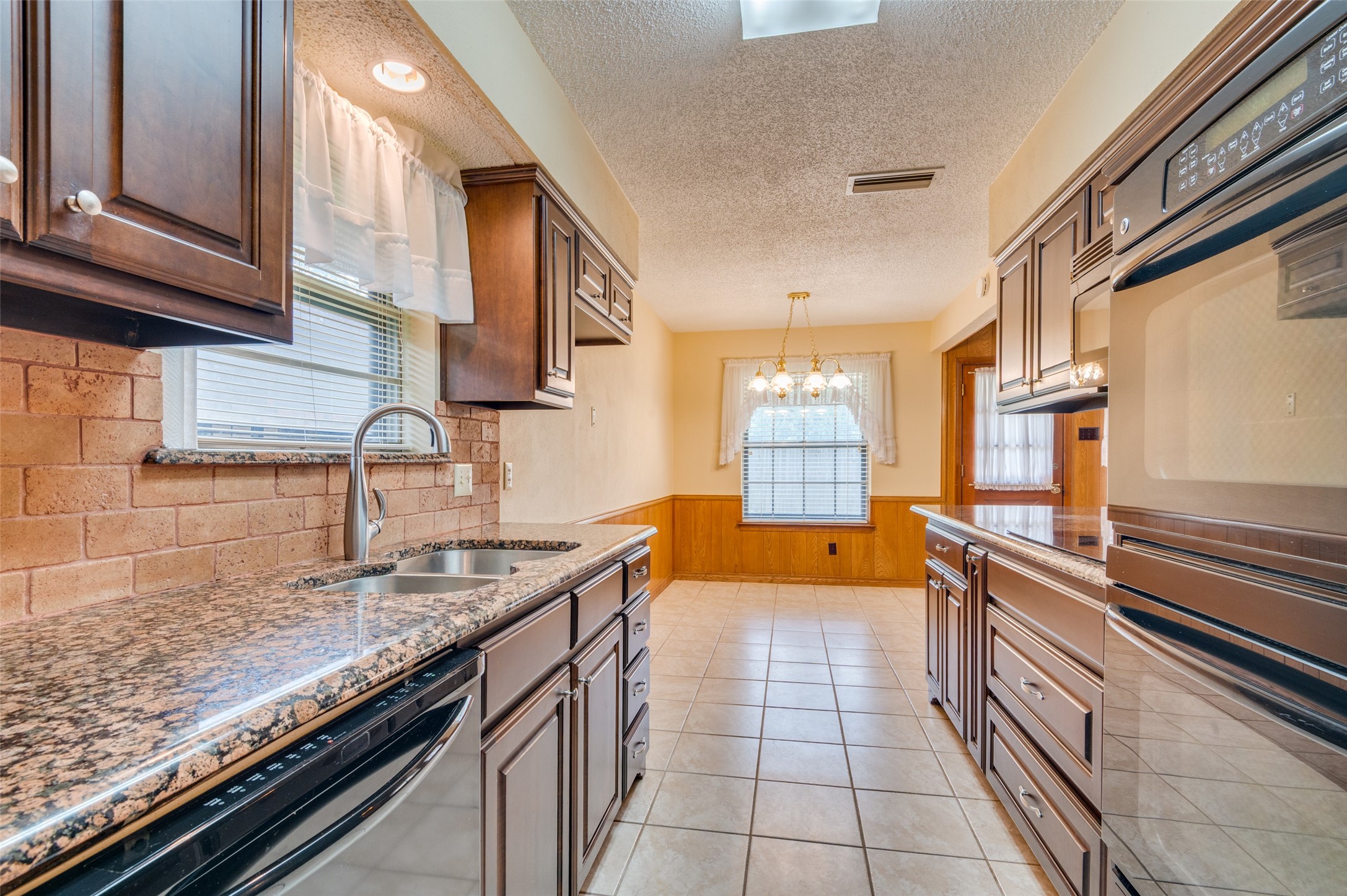 2008 Rocky Cove Irving TX 75060