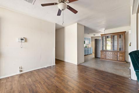712 Vernon Street Rockdale TX 76567