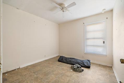 712 Vernon Street Rockdale TX 76567
