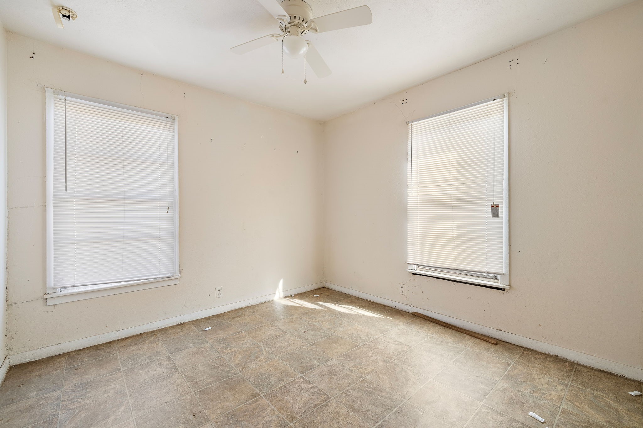 712 Vernon Street Rockdale TX 76567
