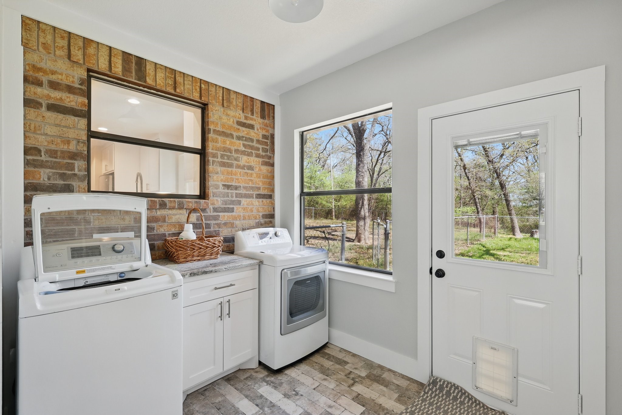 2446 Neely Trail Valley View TX 76272