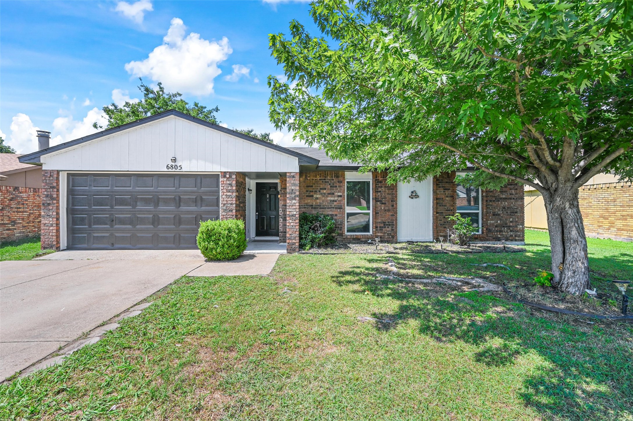 6805 Glenwood Drive North Richland Hills TX 76182