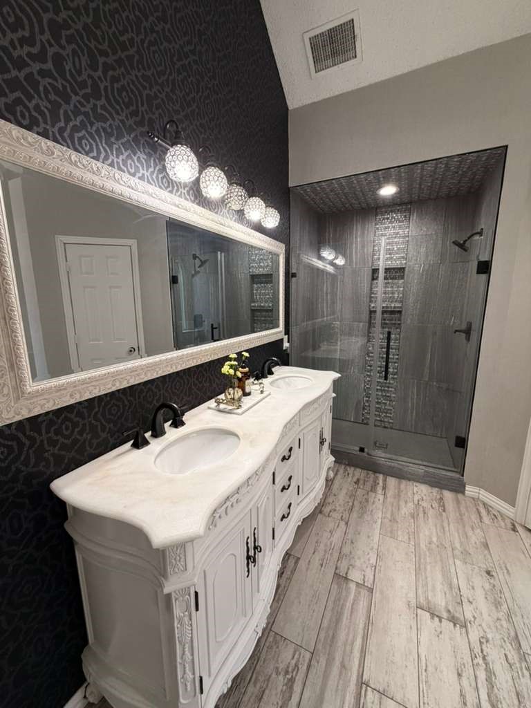 906 Busby Cedar Hill TX 75104