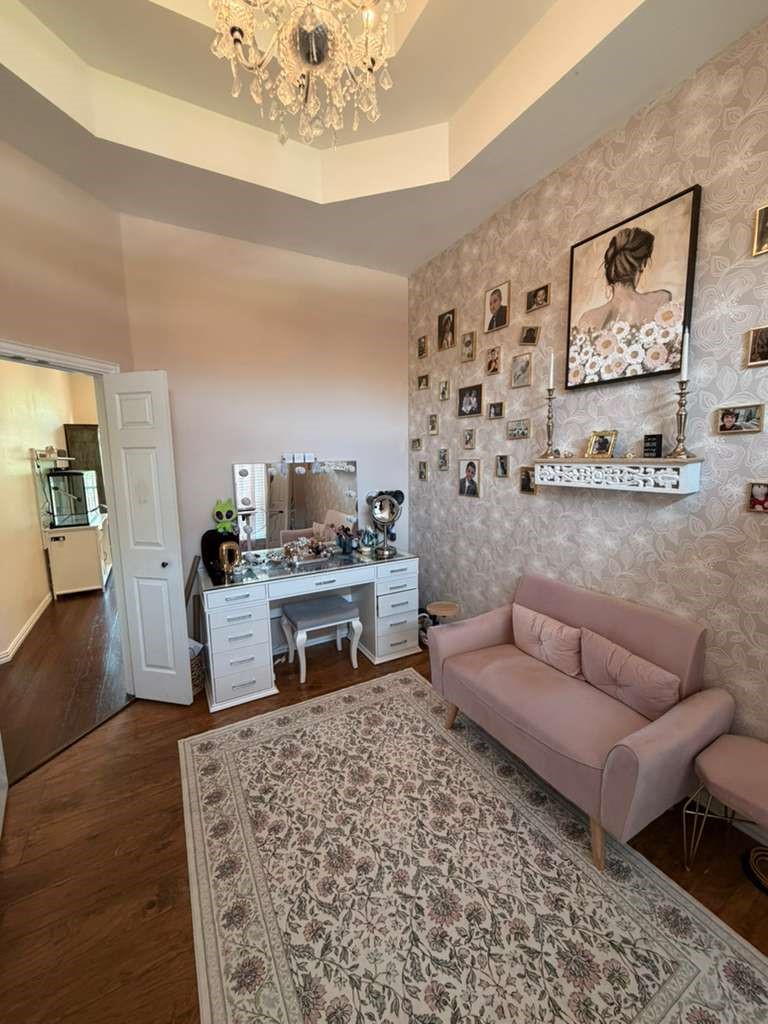 906 Busby Cedar Hill TX 75104