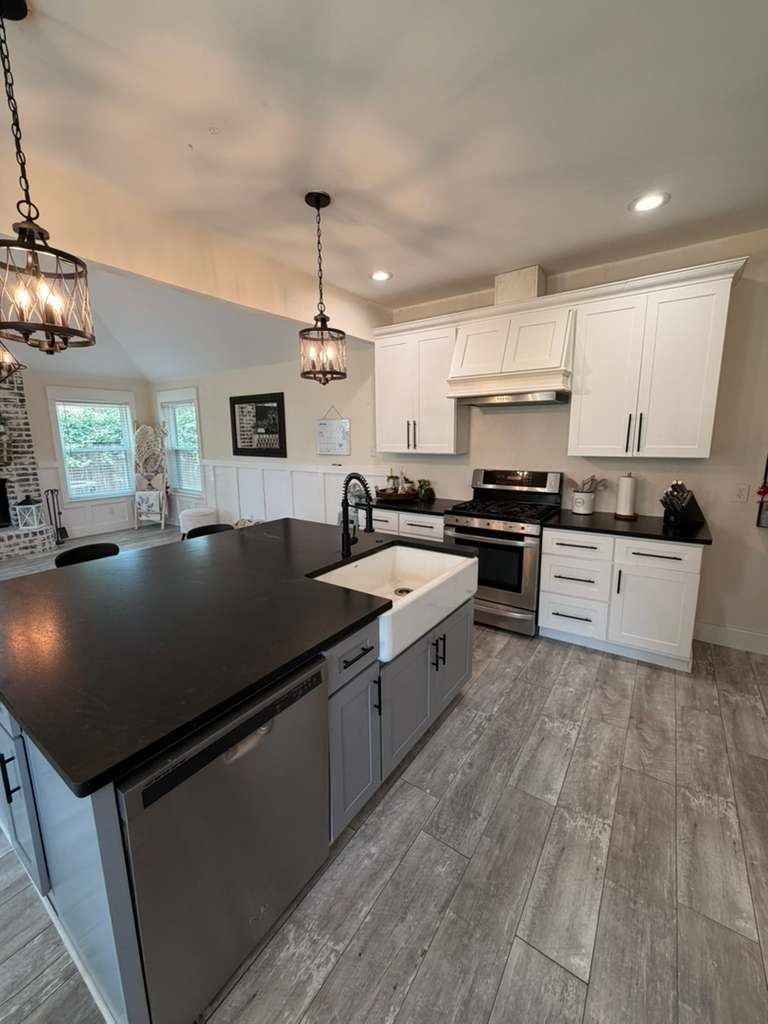 906 Busby Cedar Hill TX 75104