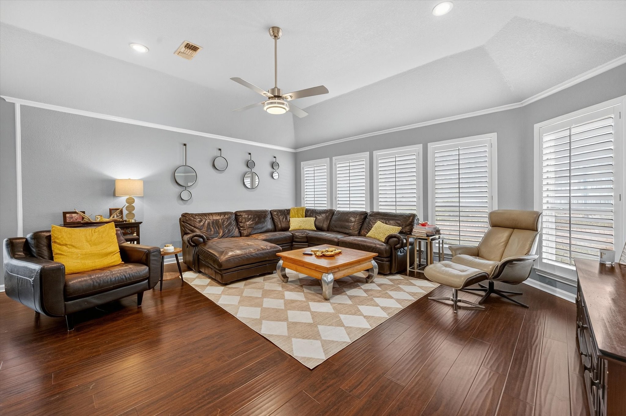 3211 Summergrove Drive Arlington TX 76001