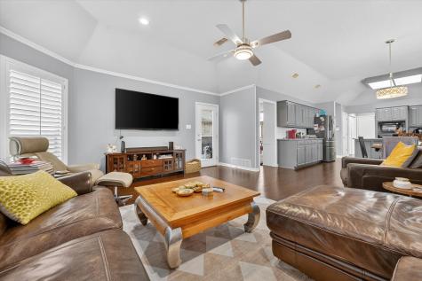 3211 Summergrove Drive Arlington TX 76001