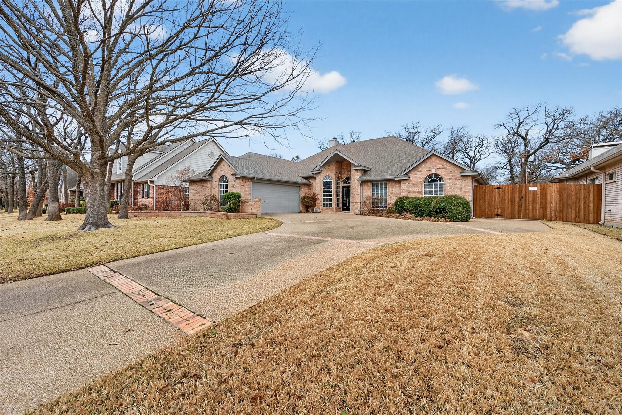 3211 Summergrove Drive Arlington TX 76001