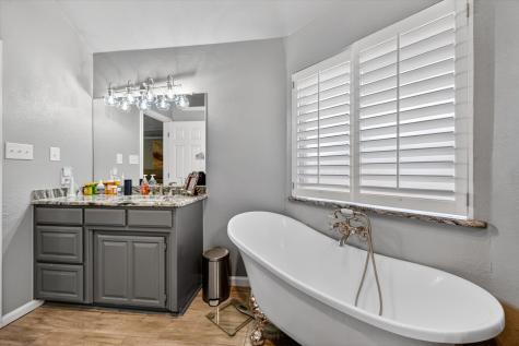 3211 Summergrove Drive Arlington TX 76001
