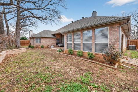 3211 Summergrove Drive Arlington TX 76001