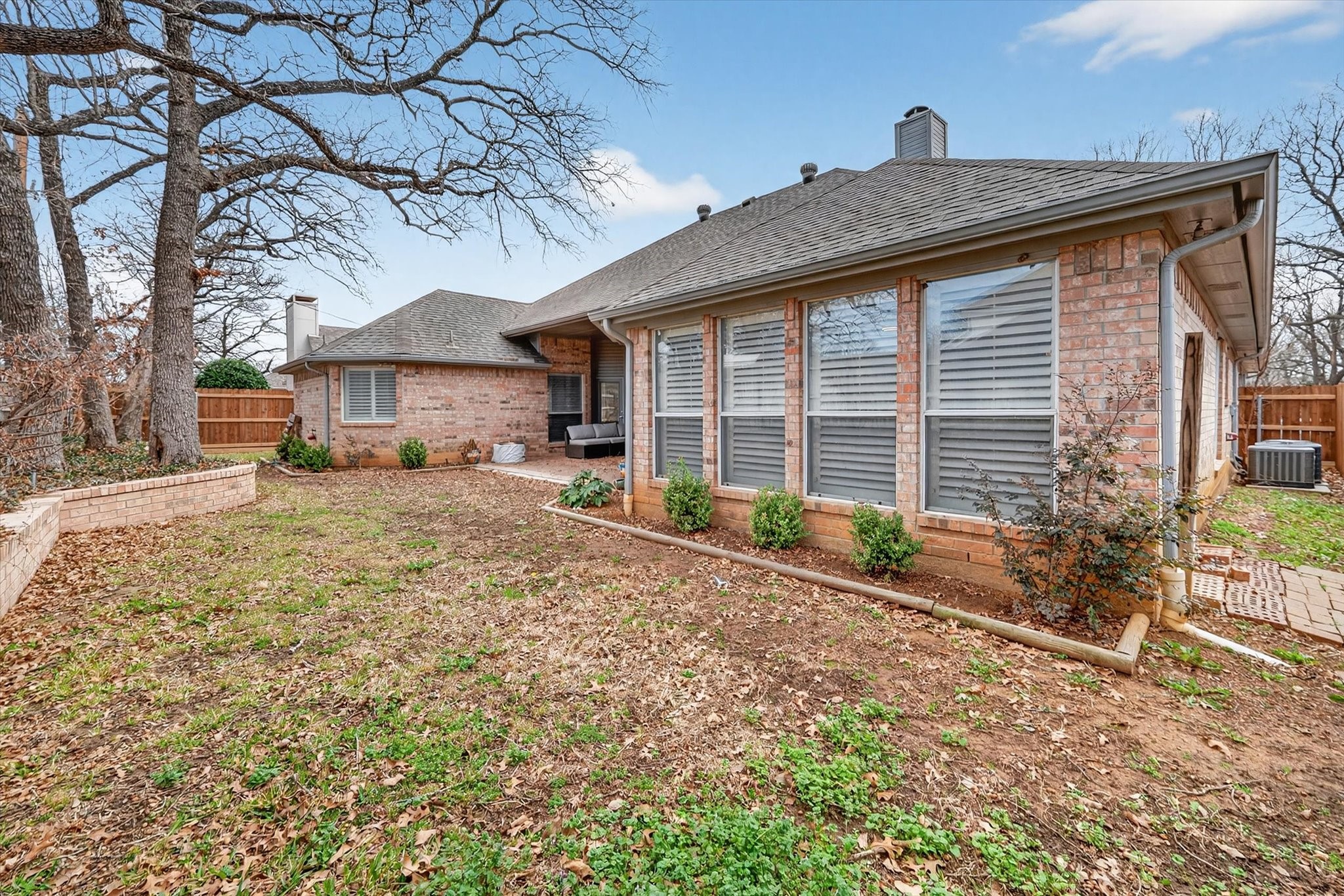 3211 Summergrove Drive Arlington TX 76001