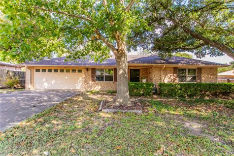 1303 Avenue F Moody TX 76557