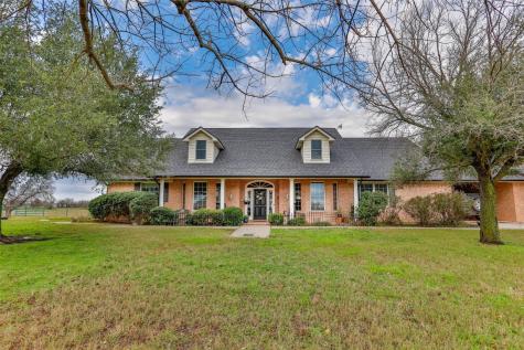 685 County Road 386 Valley View TX 76272