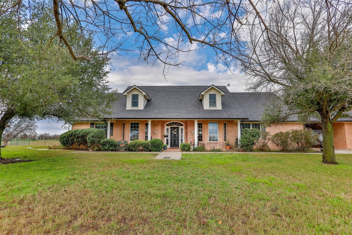 685 County Road 386 Valley View TX 76272