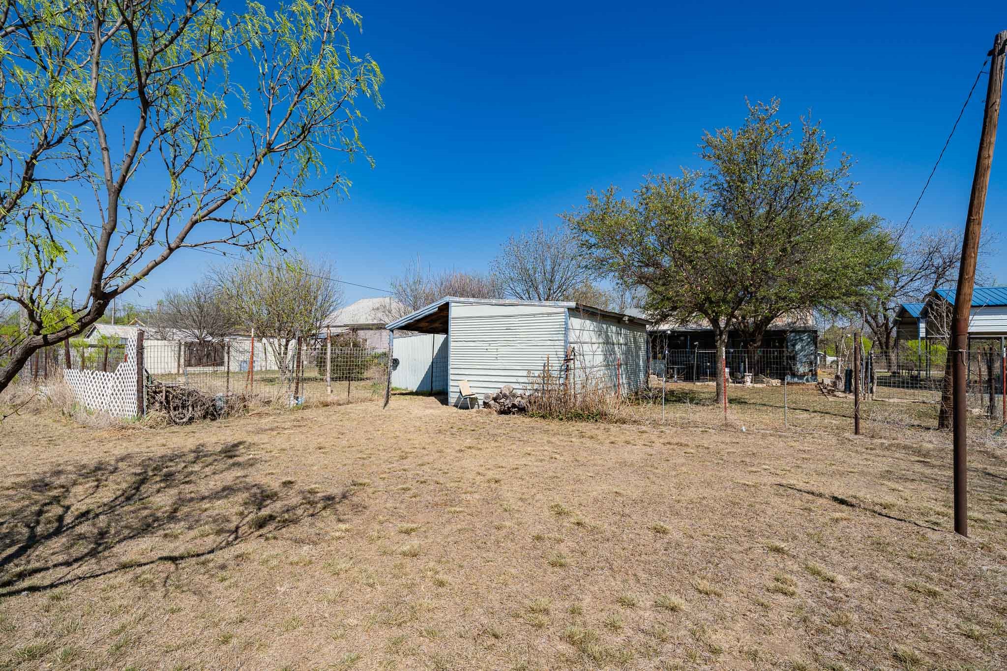 814 Texas Street Stamford TX 79553