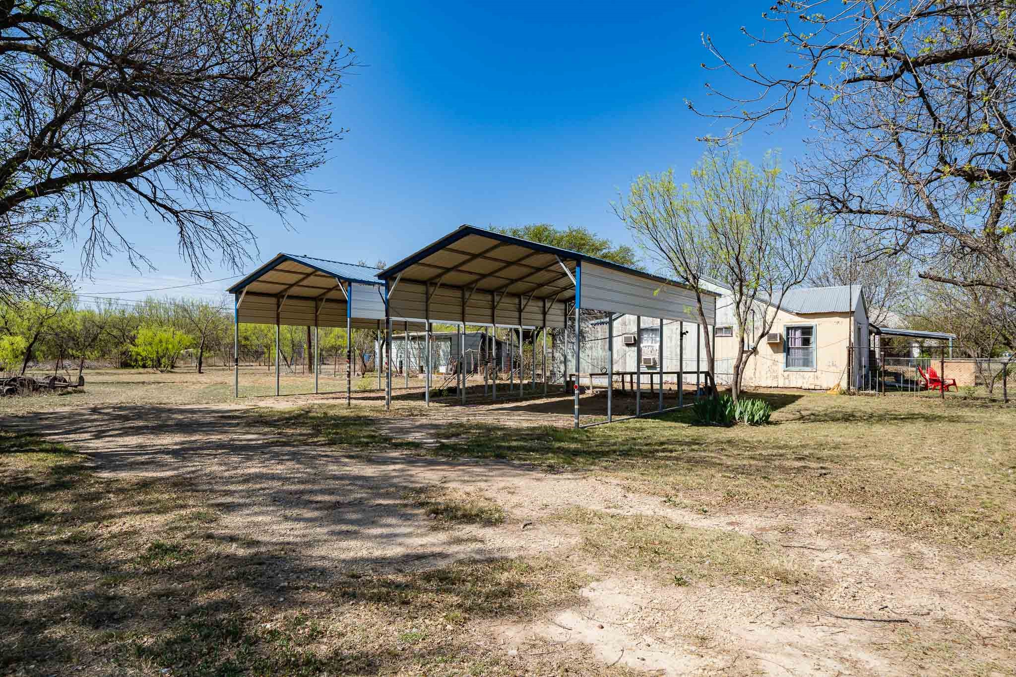 814 Texas Street Stamford TX 79553