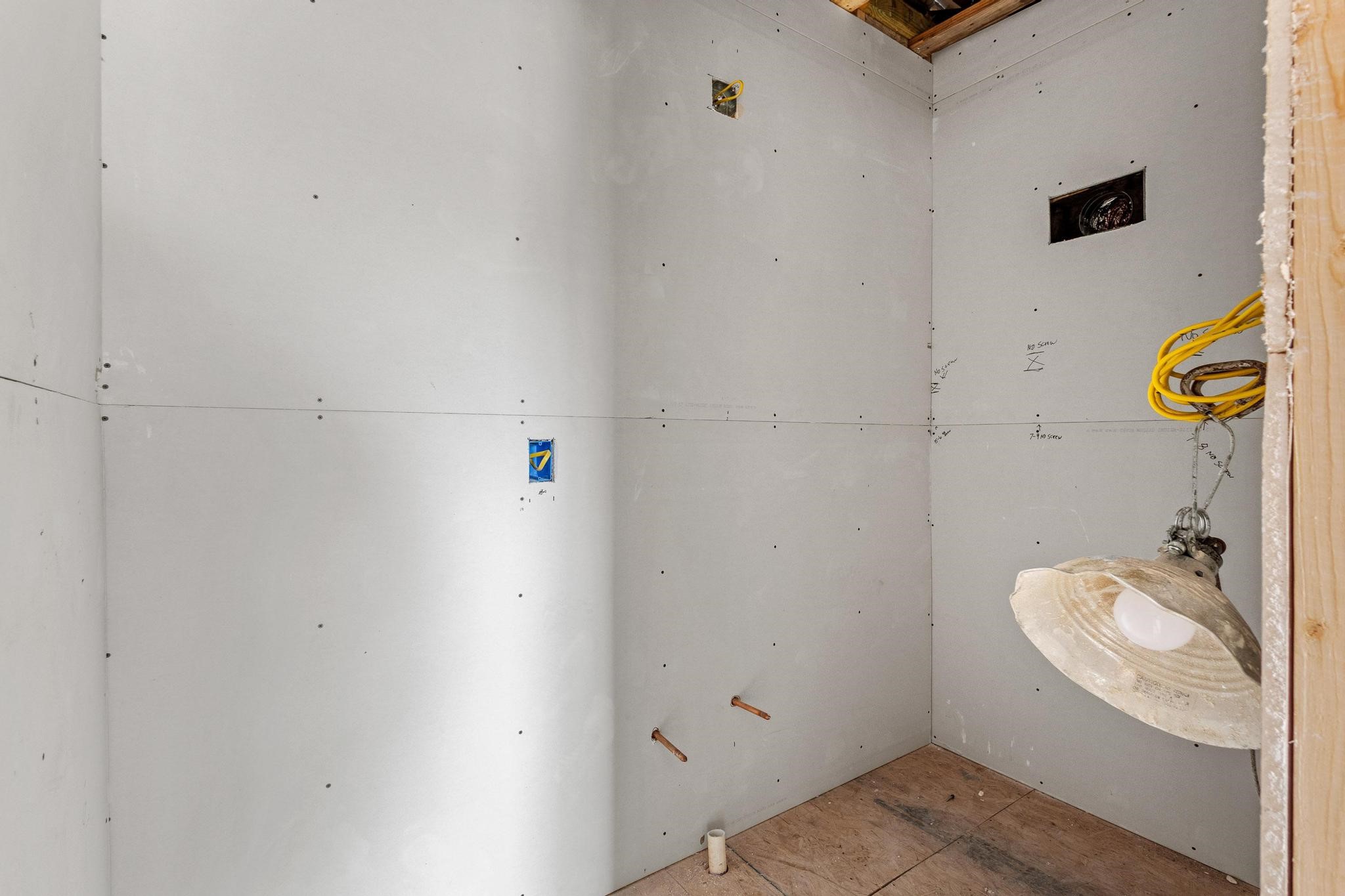 204 S Main Street Ector TX 75439