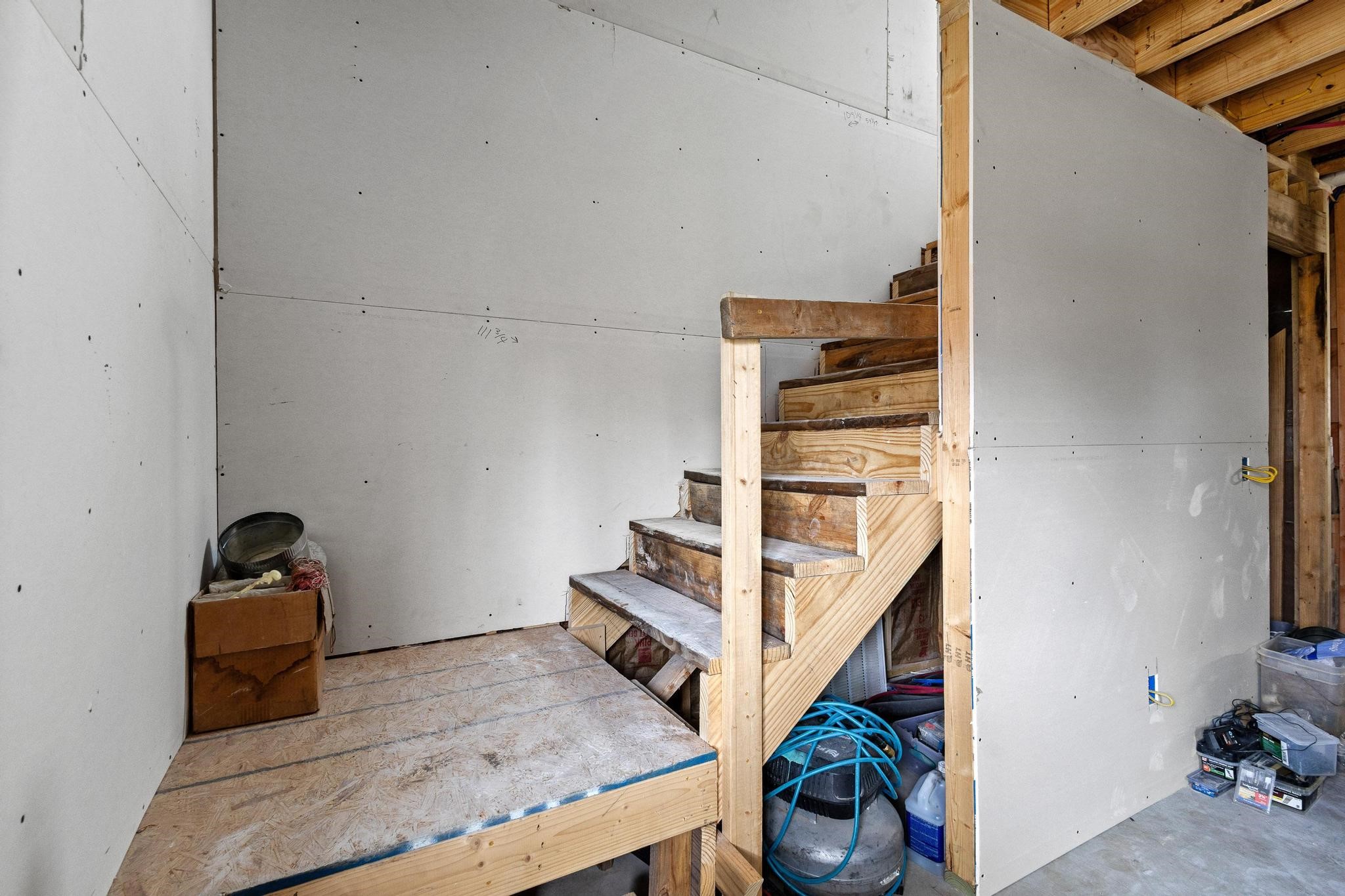 204 S Main Street Ector TX 75439