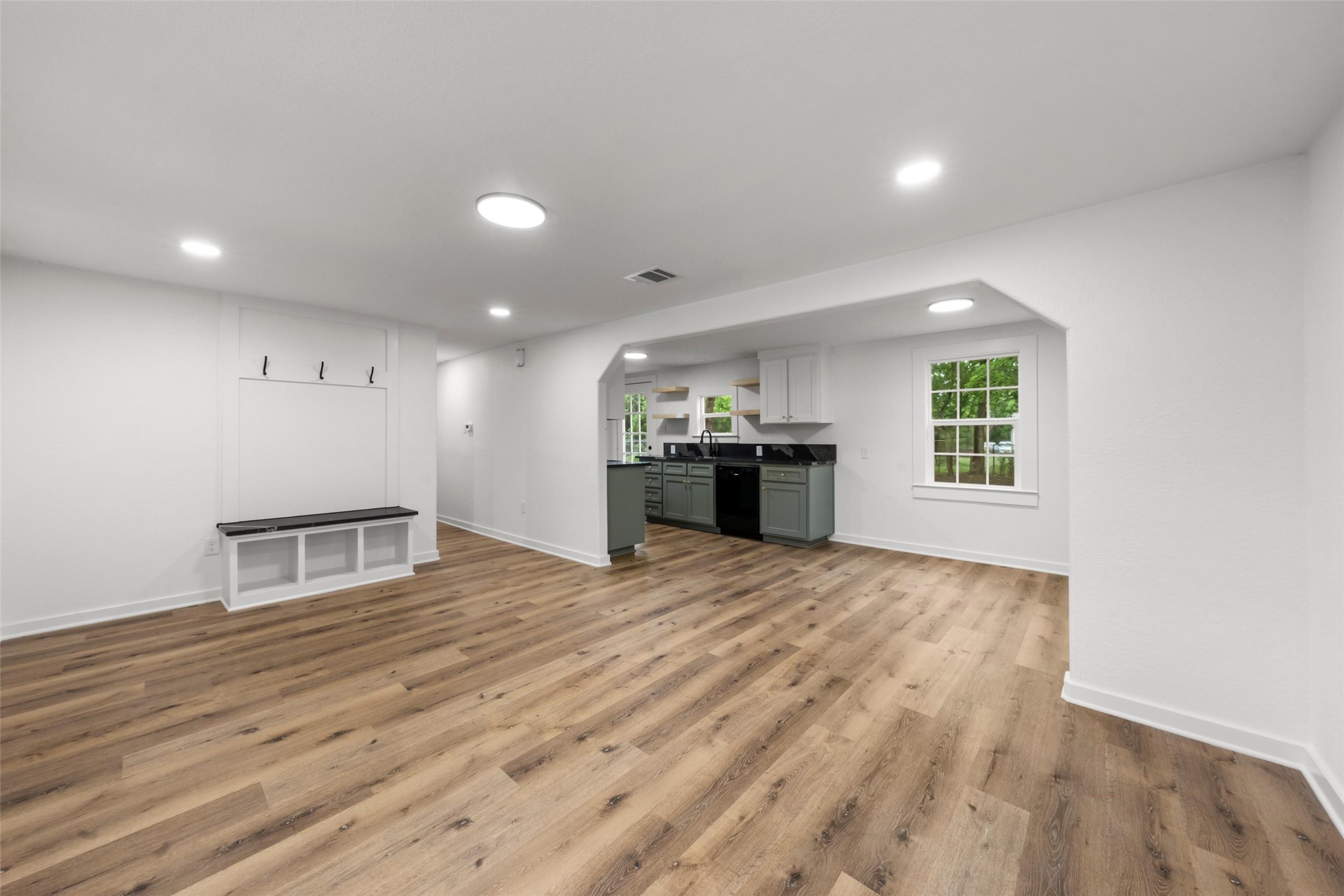 407 Johnson Street Mcgregor TX 76657