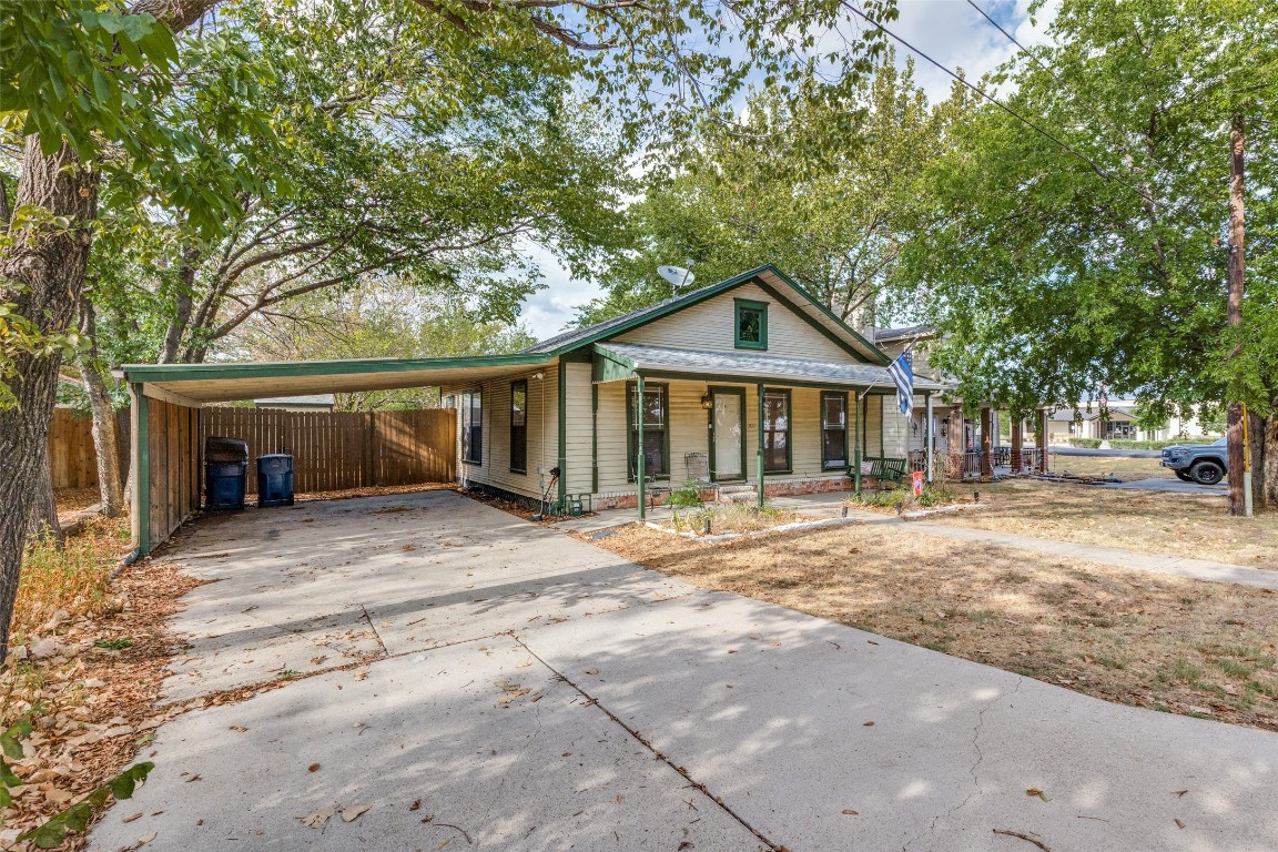 307 E Patton Avenue Alvarado TX 76009