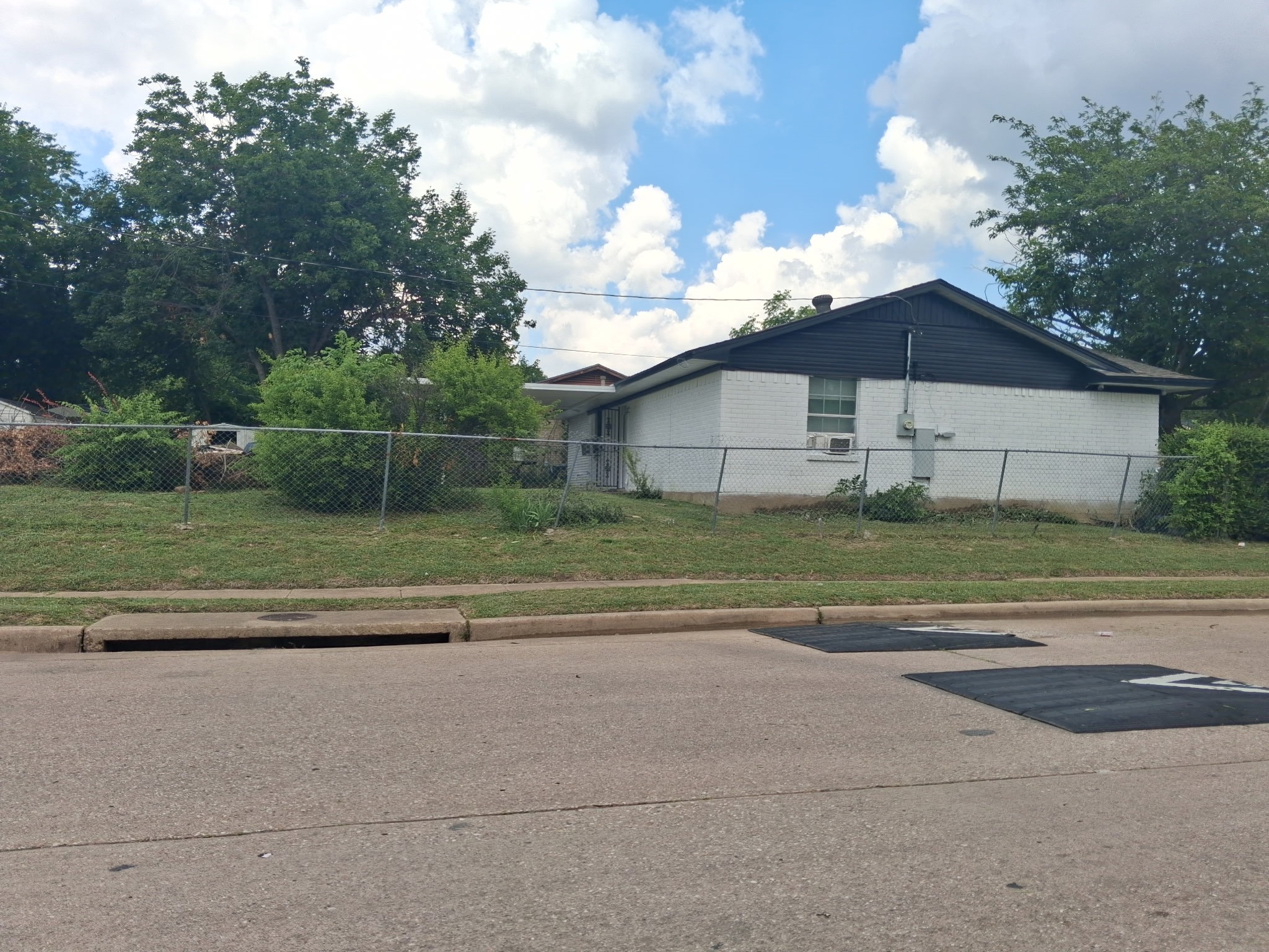 6547 Tioga Place Dallas TX 75241