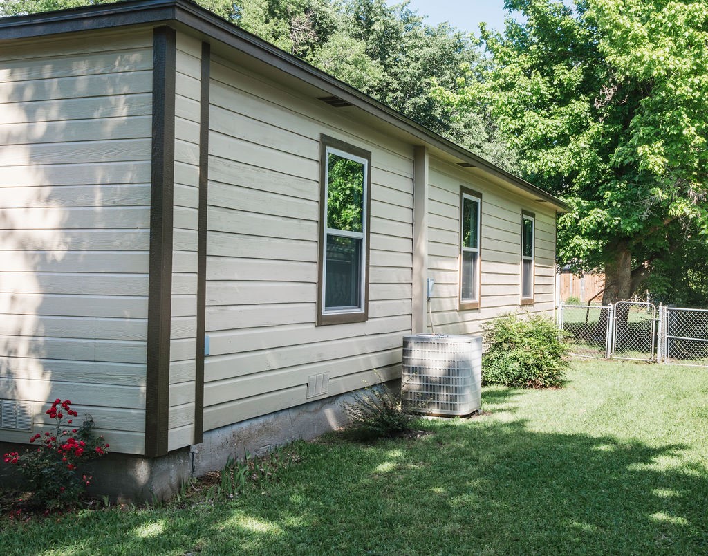 1404 Pecan Street Bonham TX 75418
