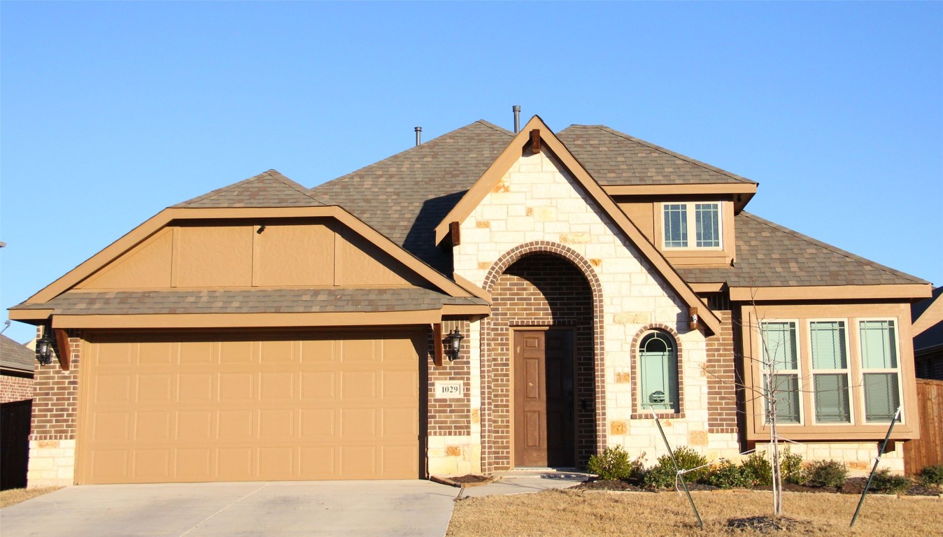 1029 English Oak Drive Burleson TX 76028