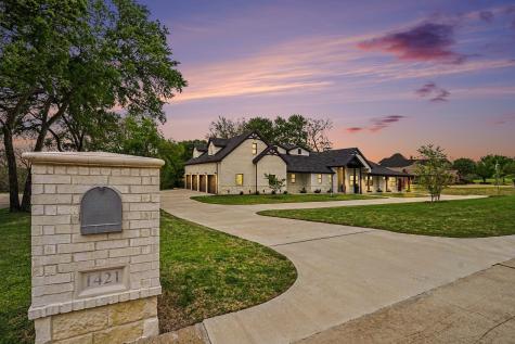 1421 Red Oak Circle Farmersville TX 75442