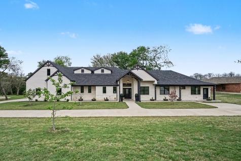 1421 Red Oak Circle Farmersville TX 75442