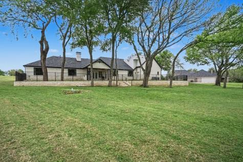 1421 Red Oak Circle Farmersville TX 75442