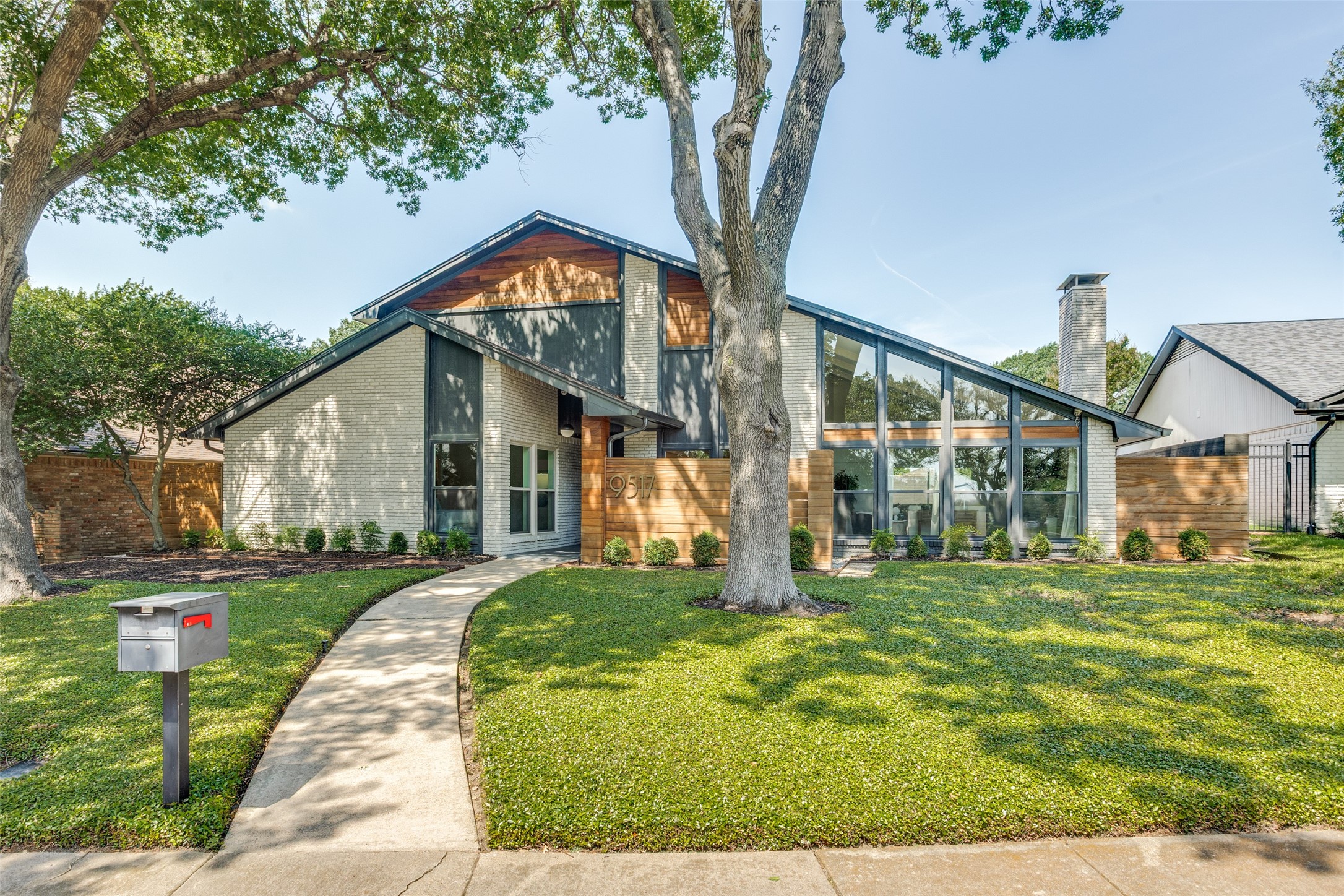 9517 Fallbrook Drive Dallas TX 75243