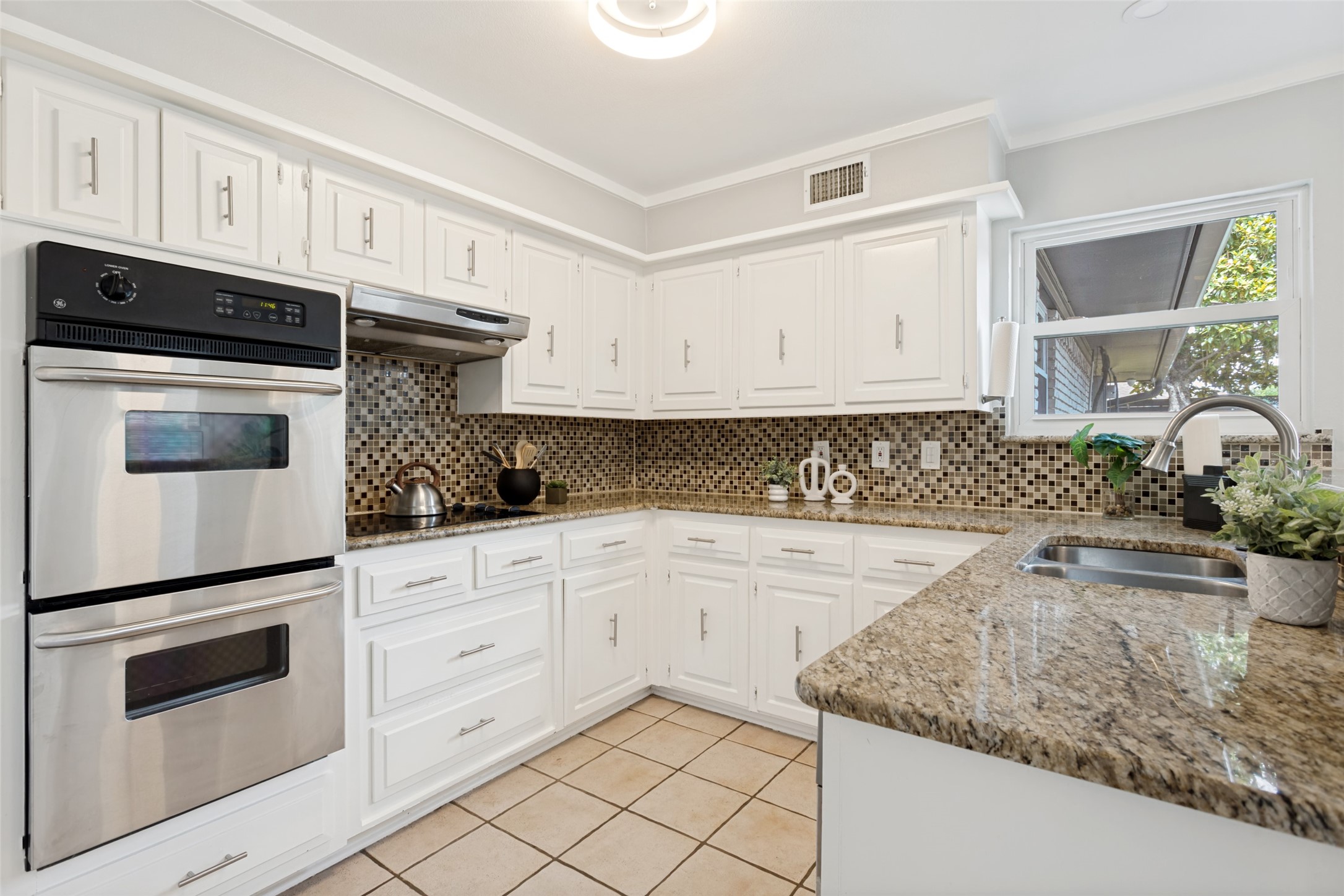 9517 Fallbrook Drive Dallas TX 75243