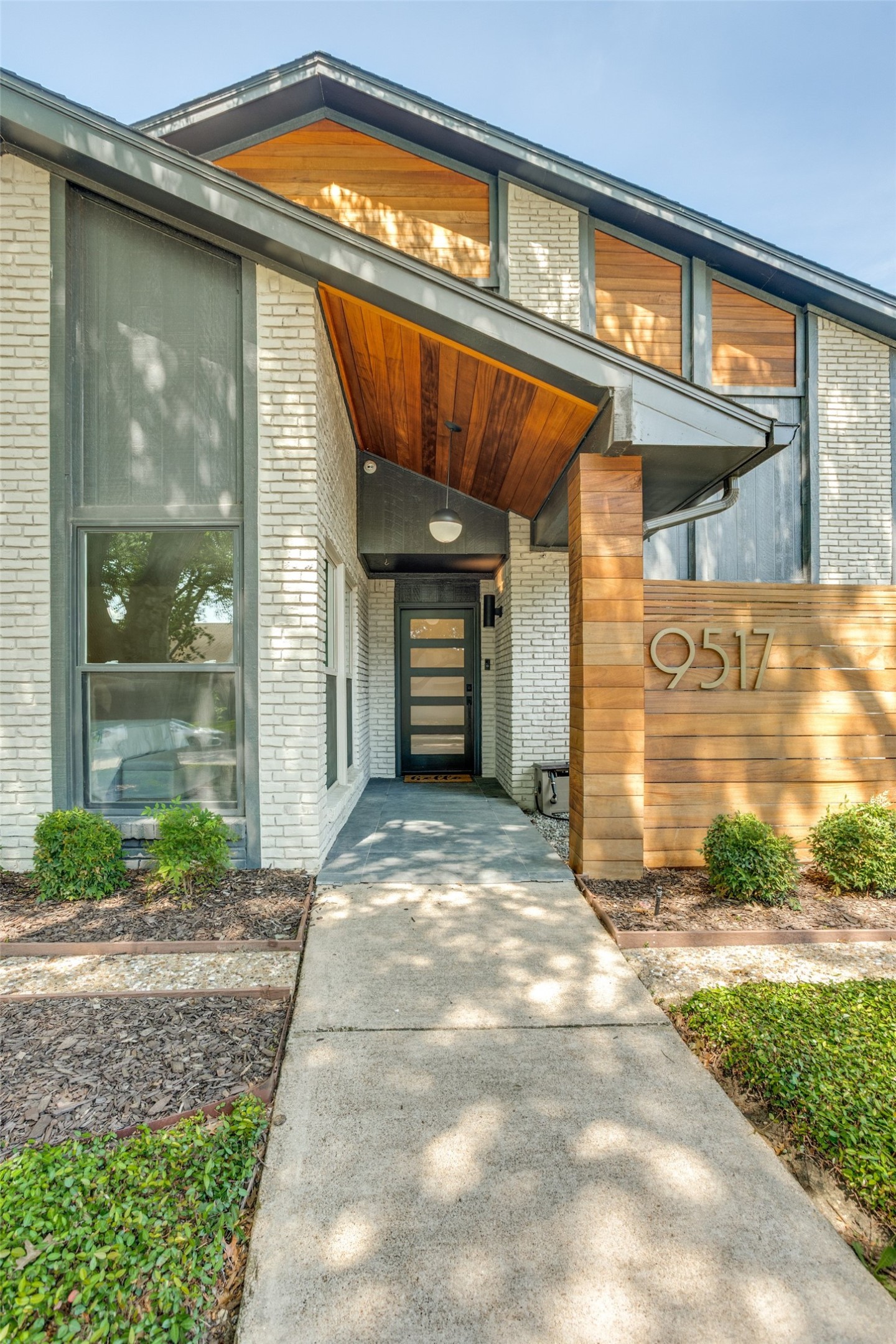 9517 Fallbrook Drive Dallas TX 75243