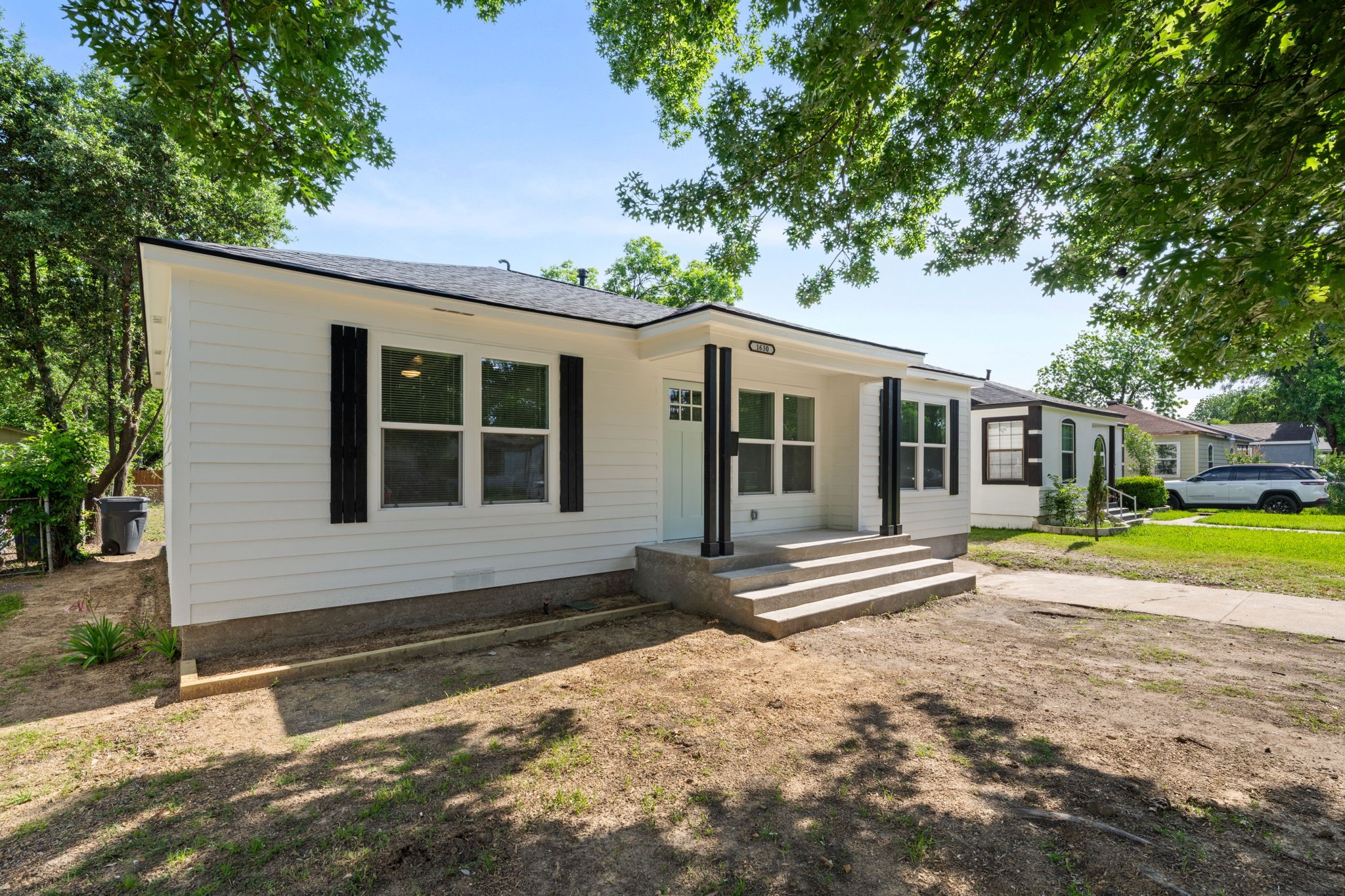 1630 Hansboro Avenue Dallas TX 75224