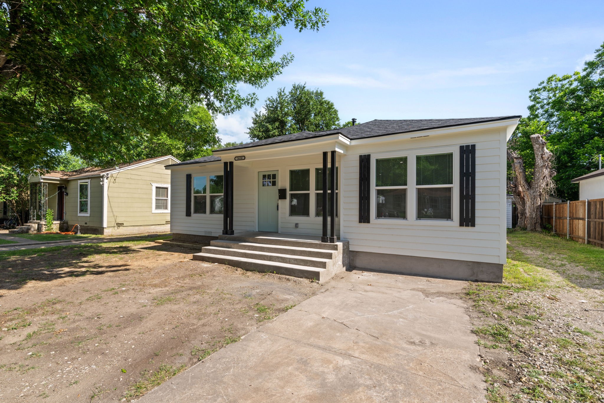 1630 Hansboro Avenue Dallas TX 75224
