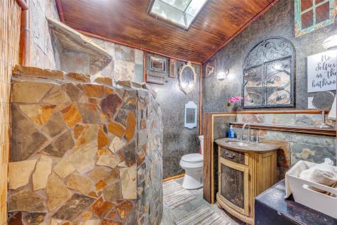 9591 Dripping Springs Road Denison TX 75021