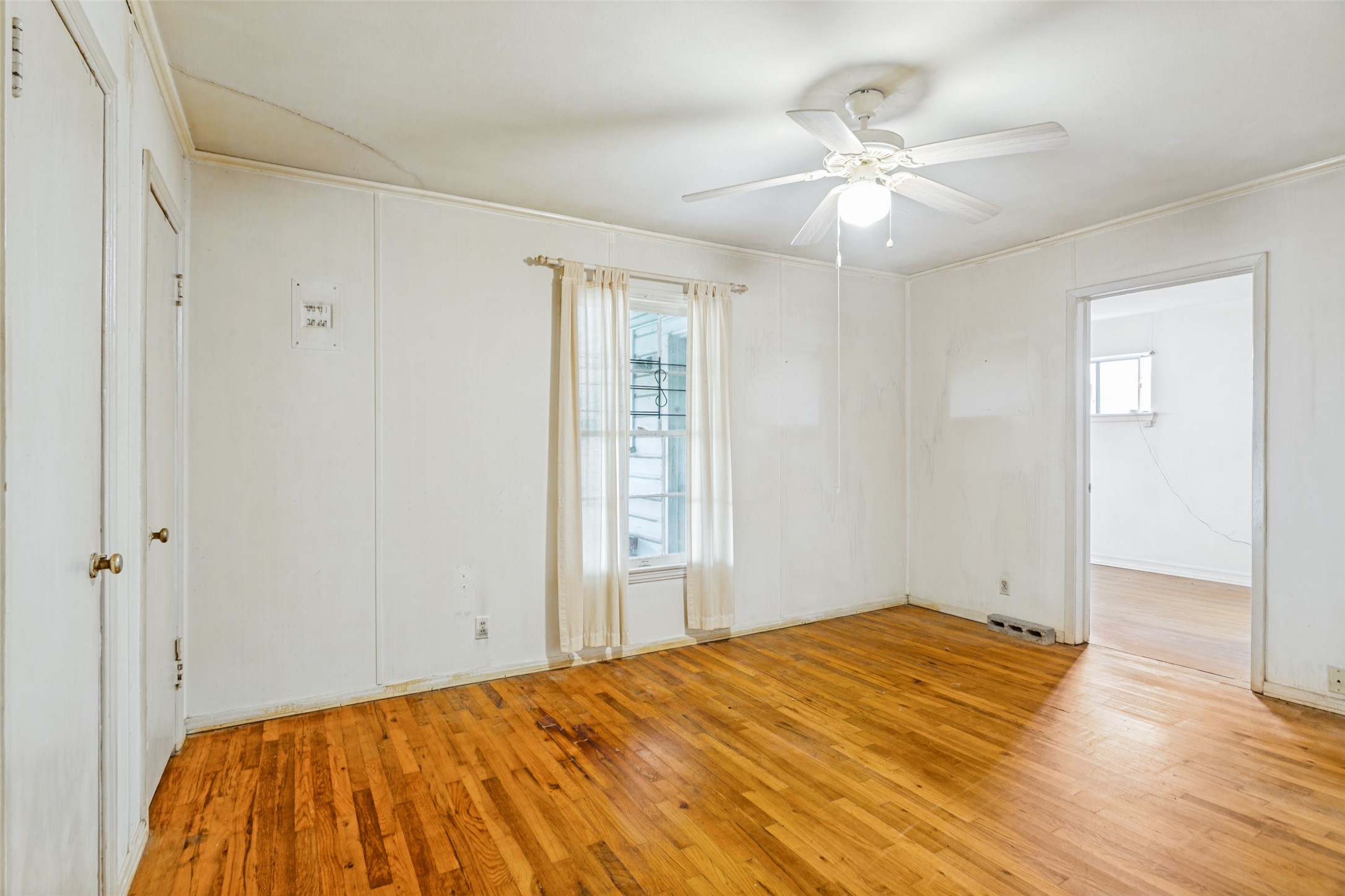 3825 Byers Avenue Fort Worth TX 76107