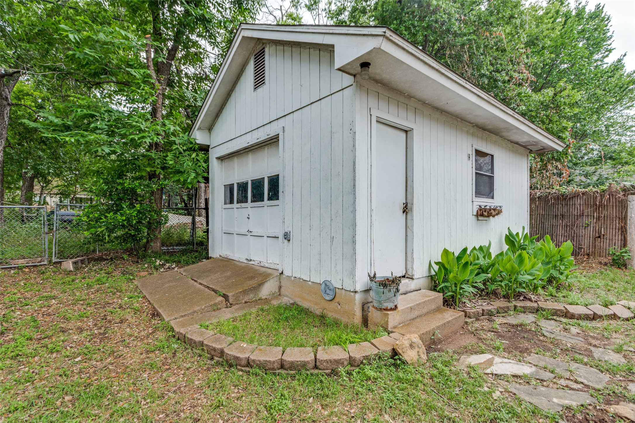 3825 Byers Avenue Fort Worth TX 76107