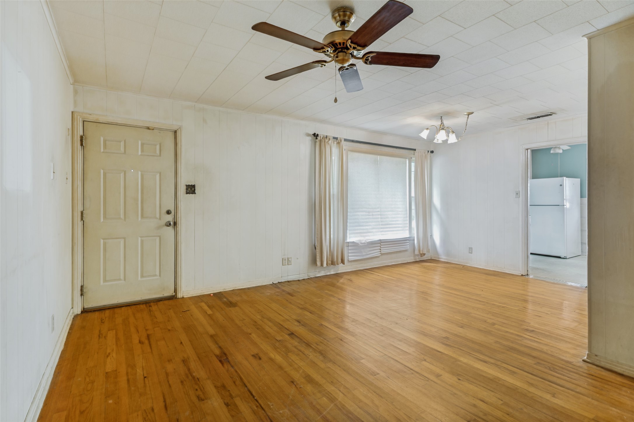 3825 Byers Avenue Fort Worth TX 76107