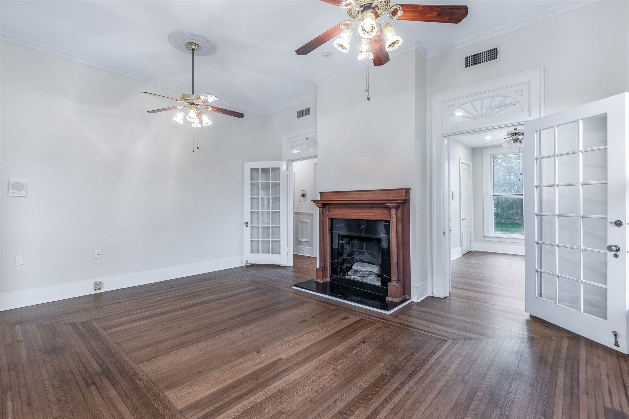 721 W Washington Street Sherman TX 75092