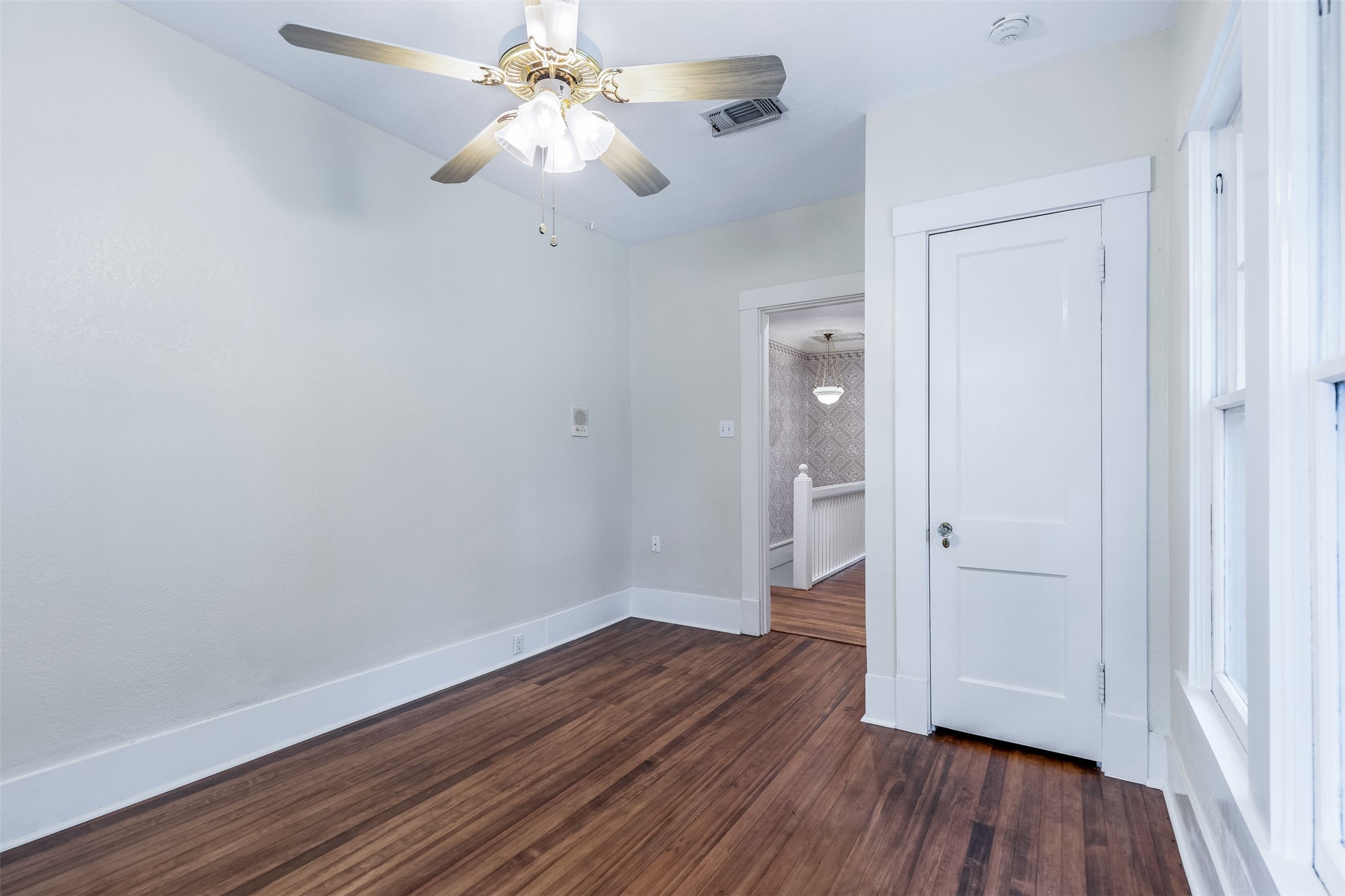 721 W Washington Street Sherman TX 75092