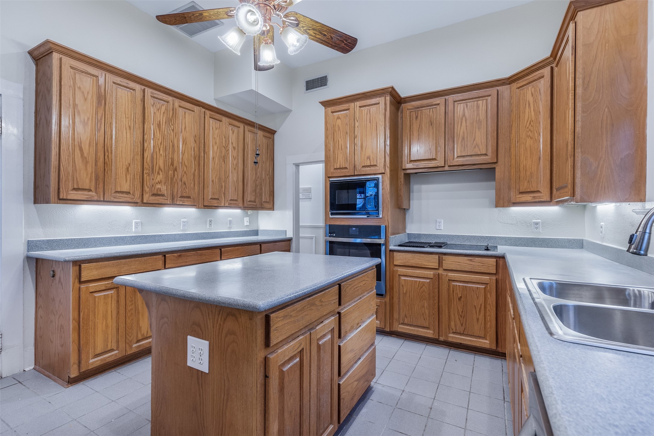 721 W Washington Street Sherman TX 75092