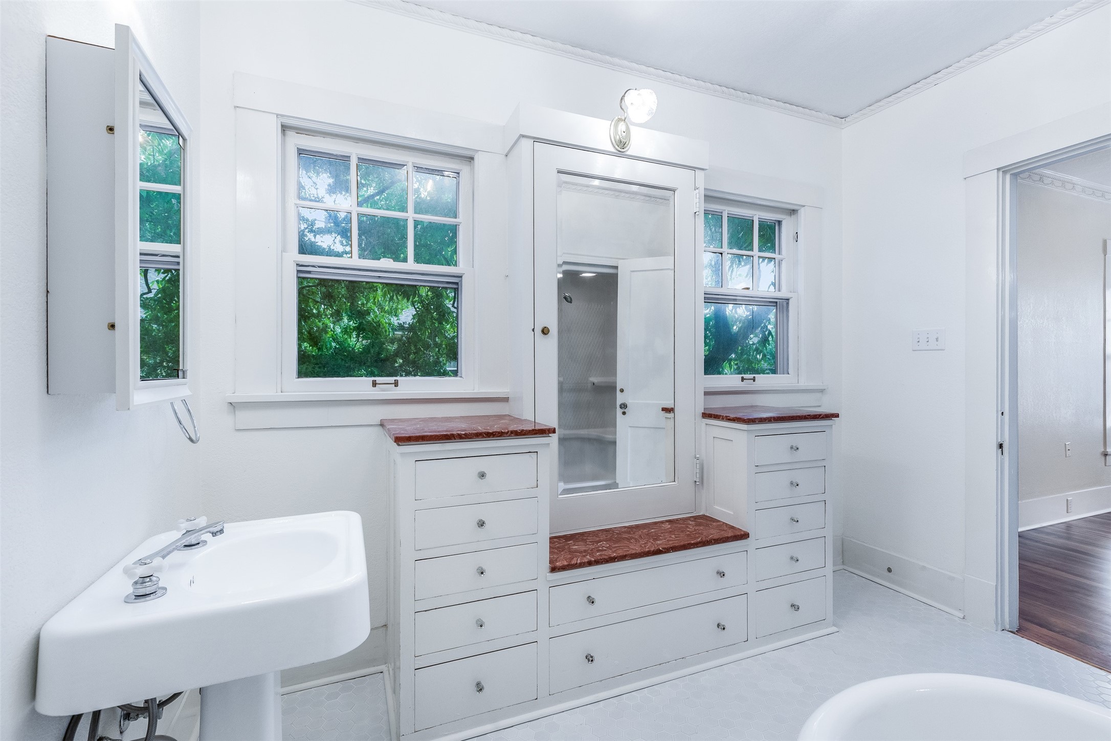 721 W Washington Street Sherman TX 75092