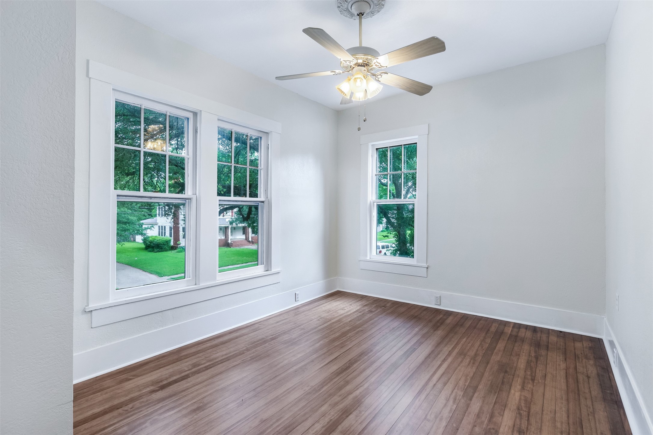 721 W Washington Street Sherman TX 75092