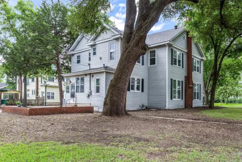 721 W Washington Street Sherman TX 75092