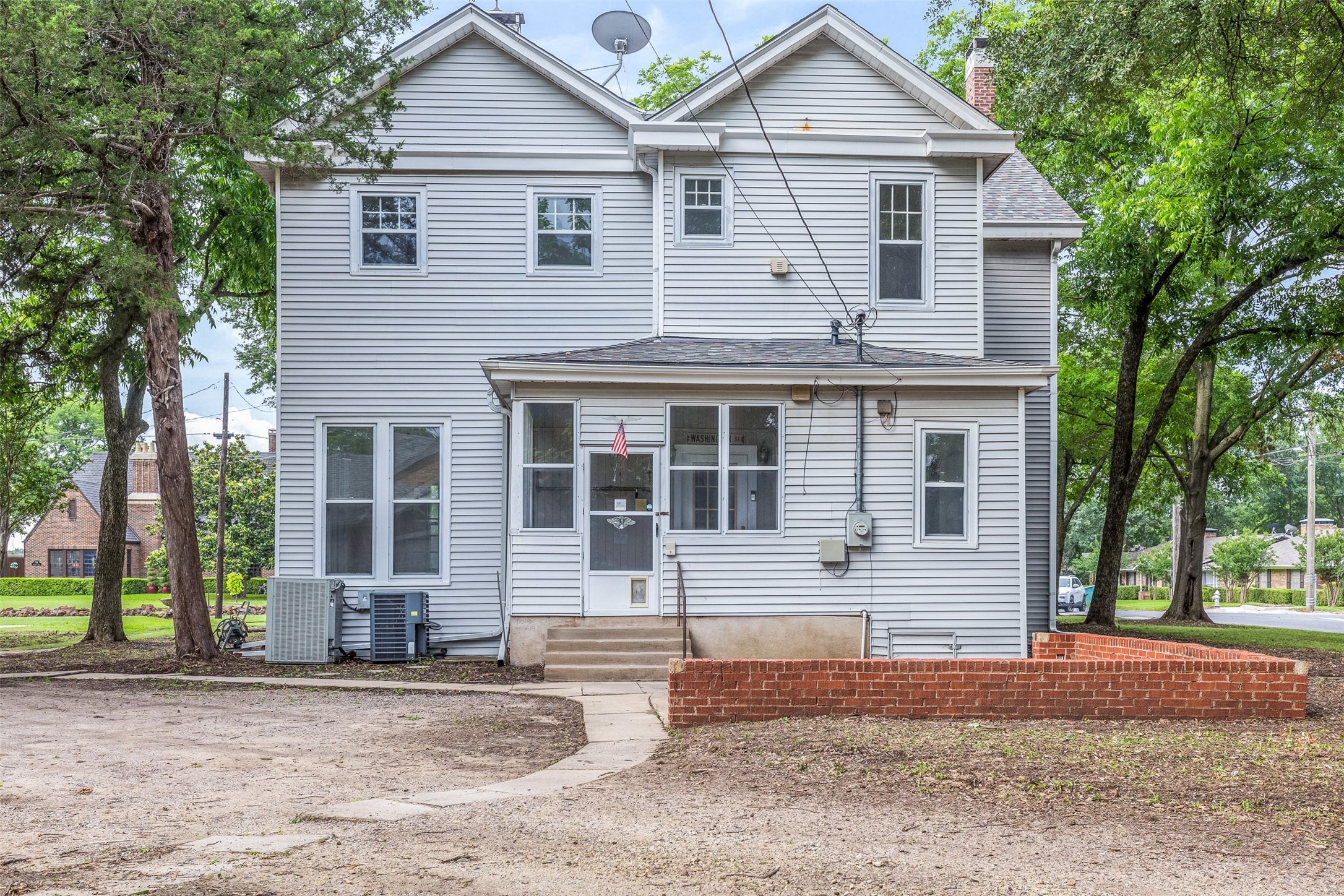 721 W Washington Street Sherman TX 75092